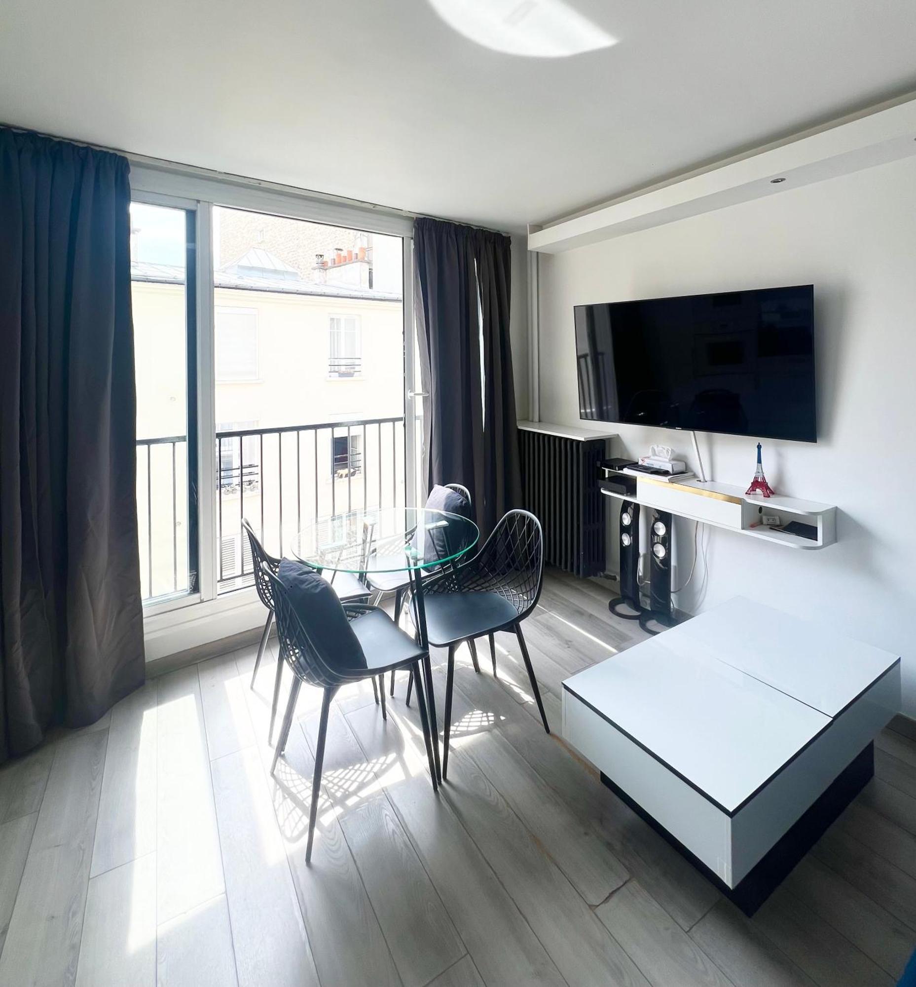 פריז Apartment Like Home Arc De Triomphe, Champs Elysees, Tour Eiffel מראה חיצוני תמונה